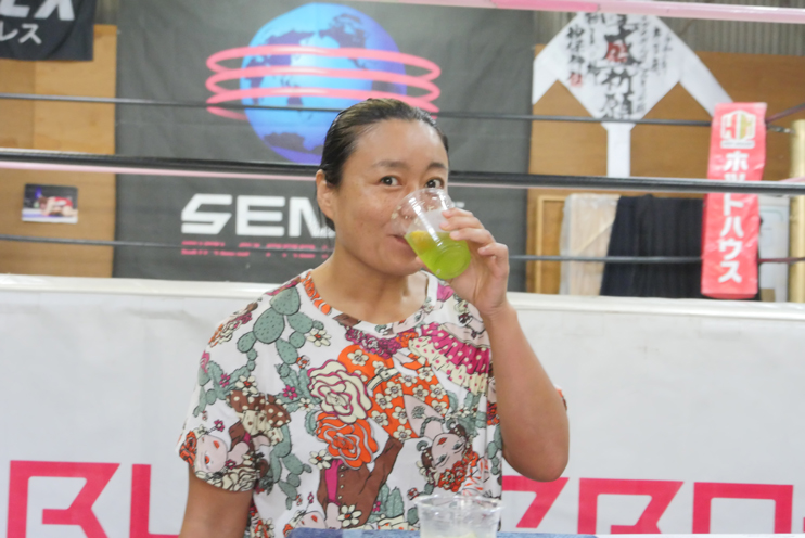 里村明衣子さん